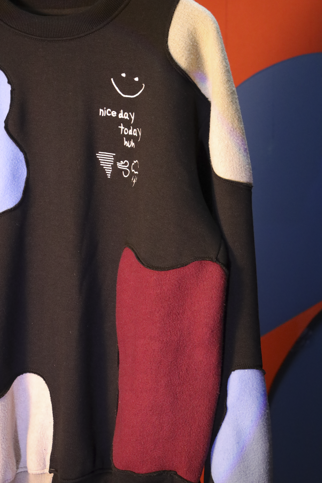 nice day crewneck - black